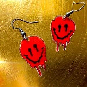 Trippy smiley face earrings